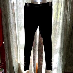 Invite Only leggings